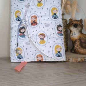 couvre livre, housse livre, protège carnet de santé, housse agenda, organisateur de sac, organisateur de documents, booksleeve